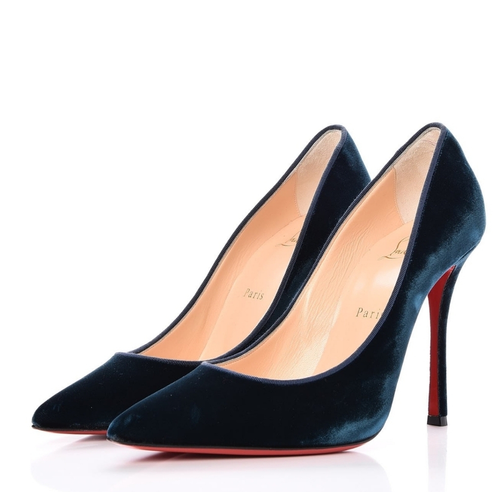 Christian Louboutin Velvet Decoltish 100 37 fits 36.5!